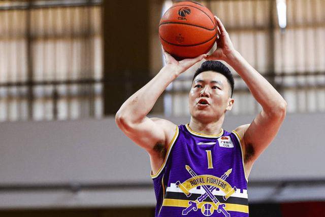 原创李根加盟冠军球队山东男篮启程前往广东女篮回国日期基本确定