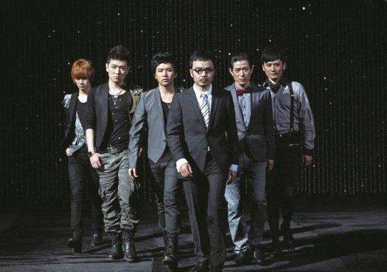 兄弟|汪涵“后院”起火记：摧毁他的不是高山，而是鞋里的一粒沙子？