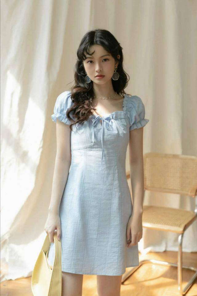 棕色“棕色系”头发搭什么衣服最合拍？配色很重要