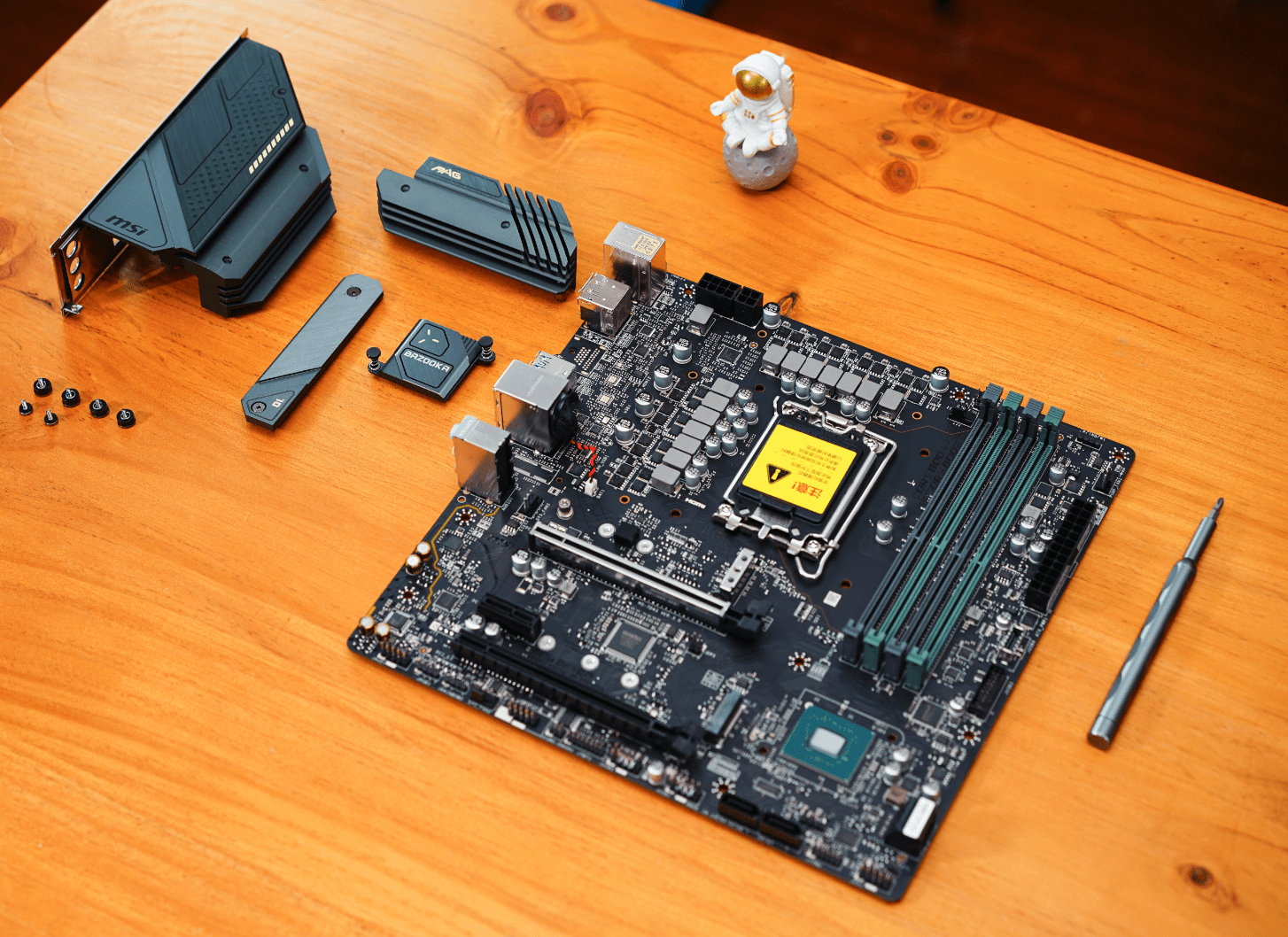 b660选msi火箭炮一样行(开箱篇)_供电_主板_接口