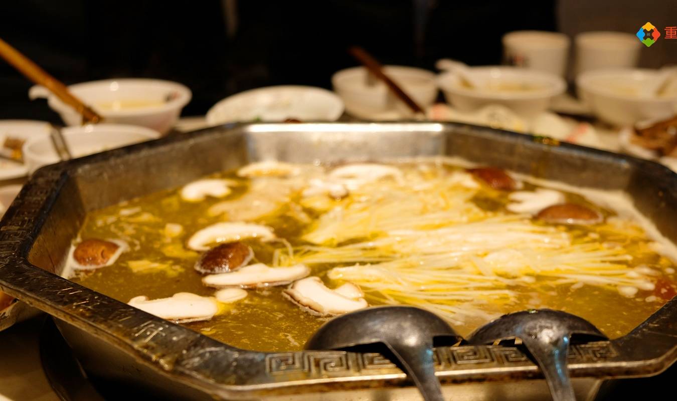 原创
重庆旅行攻略:吃不了辣怎么办?山城还有一大堆美食等着你
