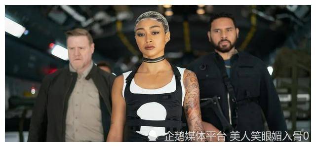 神秘海域|说好要做海贼王的男人,怎么半路转行当起了“油腻男”