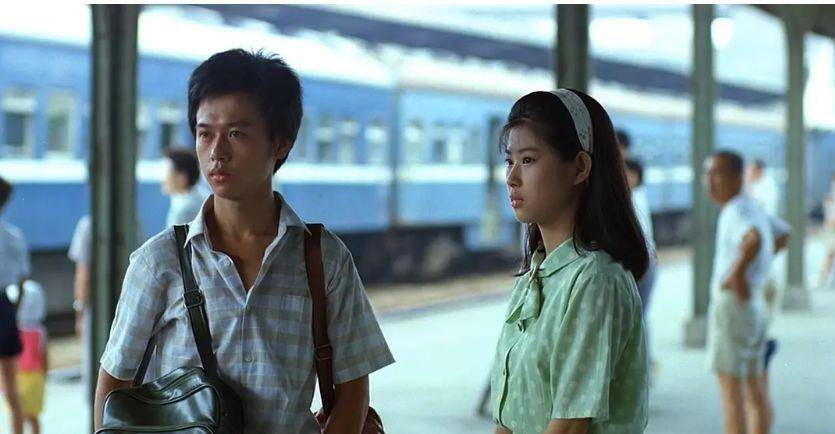 侯孝贤|台湾33年前的经典爱情片,豆瓣8.6分,女主扮演者24岁就息影