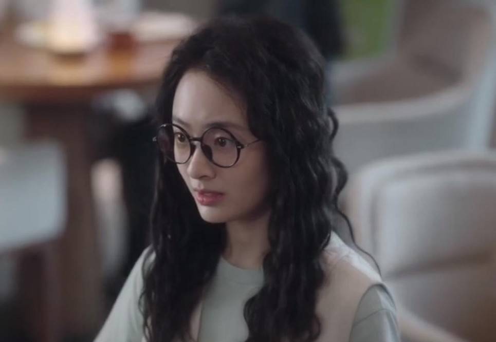 肖潇|开播收视破1，更新3集不够看，终于有部让我熬夜狂追的剧了！