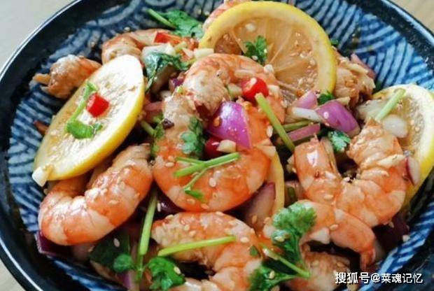 原创分享一款鲜酸柠檬虾烹饪简单又解馋老少皆宜的凉拌美味