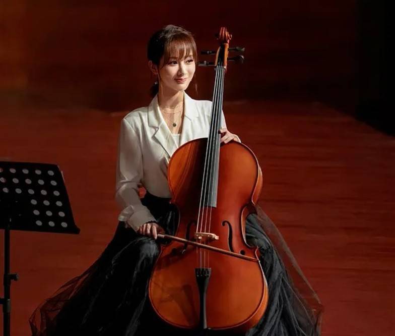 卫视|预告片播放量破4.6亿!网传《余生》空降消息,卫视官方上线打假?