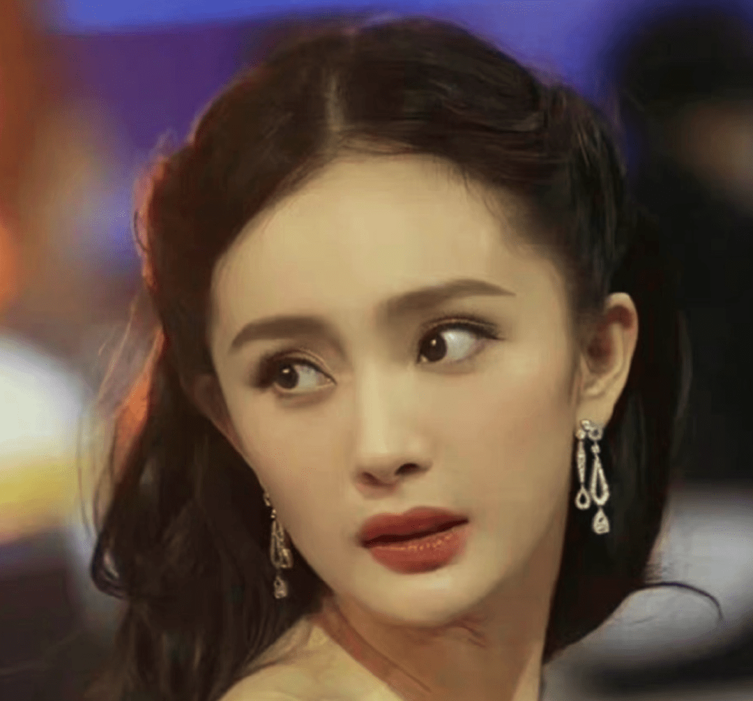 对比粉丝真敢P！明星生图精修对比，杨幂撞脸金晨，程潇浮肿千玺痘印