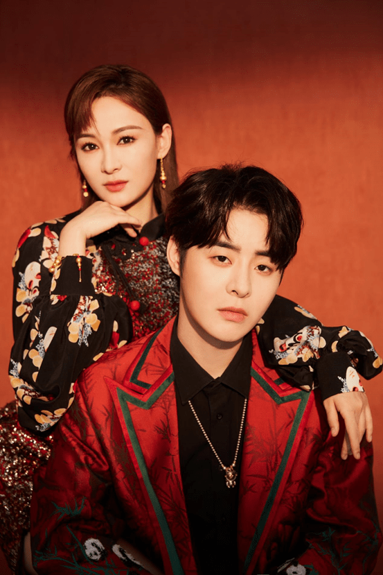 小唐人组合刘洋洋杨曦央视舞台演绎绝美戏腔伯虎说