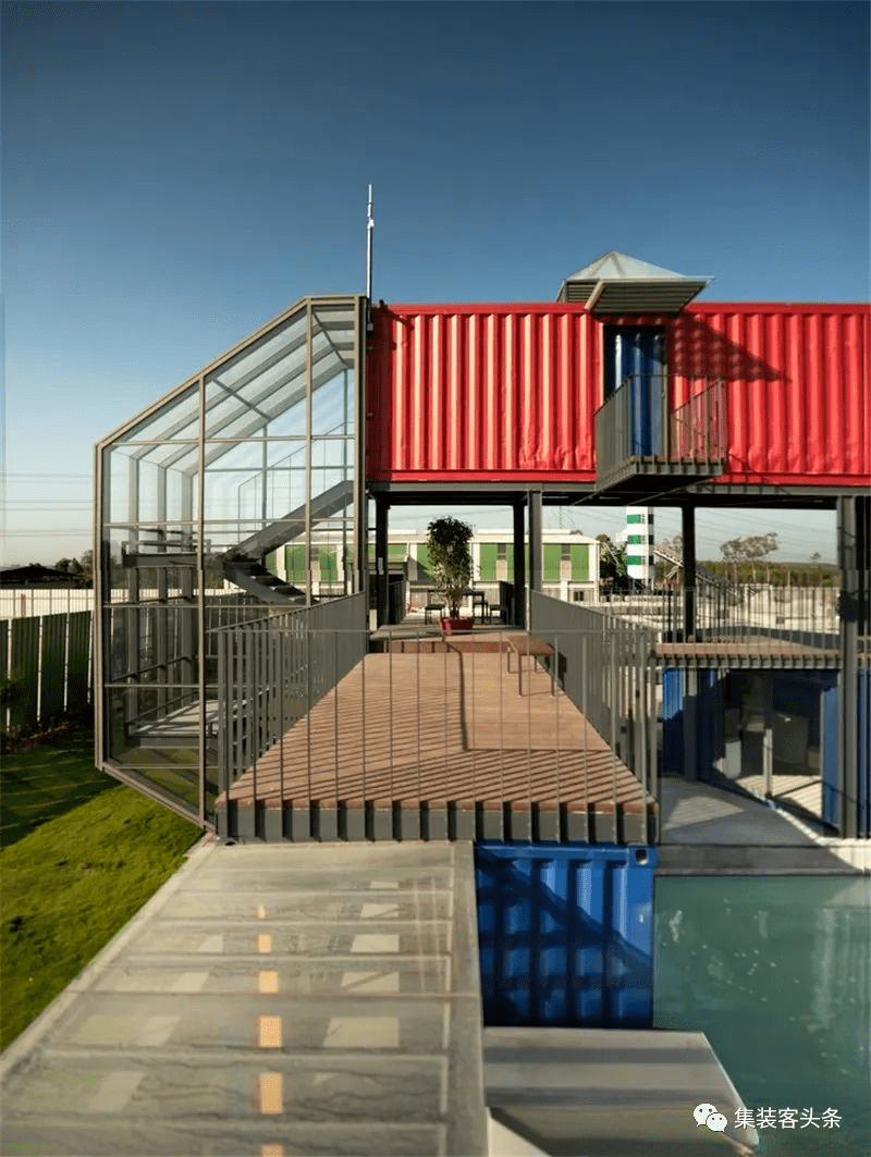 集装箱办公丨钢结构与集装箱组合而成的独栋办公楼上海集装客