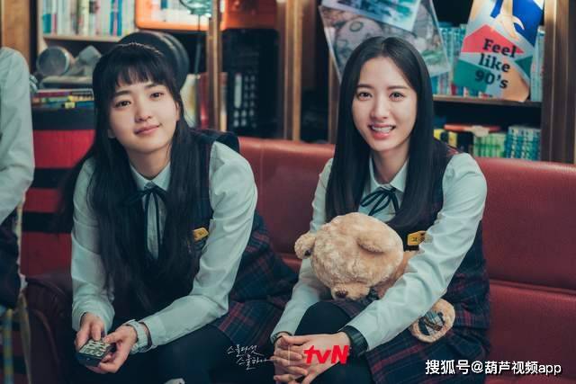 韩国女星金泰梨开挂了,又一部爆款韩剧_电影_小姐_作品