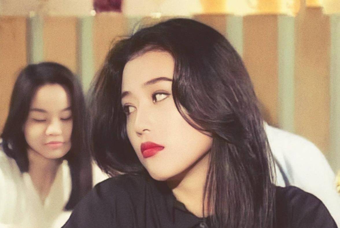 一代女神周海媚55岁变大婶她到底经历了什么