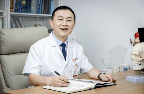医学大小脸怎么解决？|籍建华主任