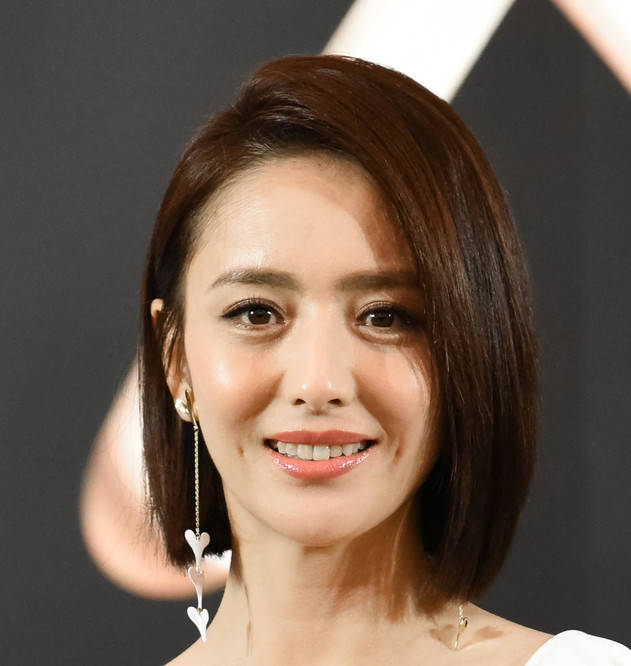 对比美女得看素颜！20位女星妆前妆后大对比，谁驾驭住了卸妆的考验？？