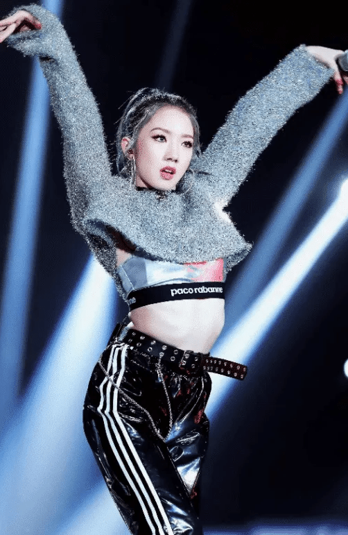 原创孟美岐的舞台到底有多好看到她的小蛮腰不愧是女团主舞