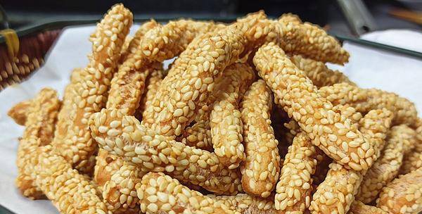 原创过年少不了的小零食香酥芝麻条香酥香酥可口孩子喜欢