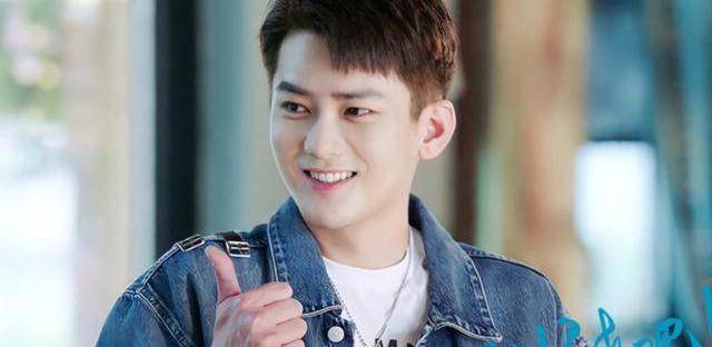 演技|太硬核了，这部情景喜剧持续霸榜，或将重现《爱情公寓》神话