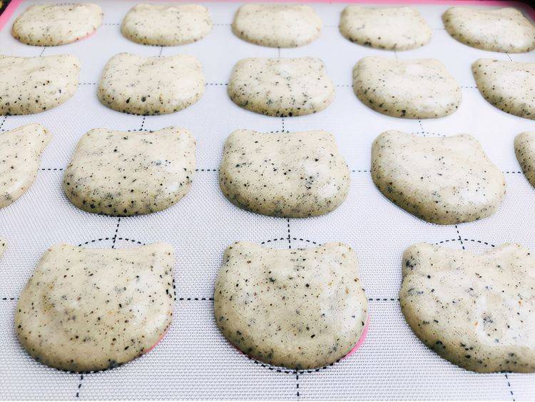 蛋白|自己做的黑芝麻小饼干，奶香酥脆，很有营养