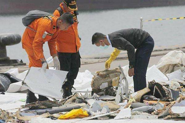 东航mu5735已确认在广西梧州坠落,当飞机发生事故,乘客如何自救