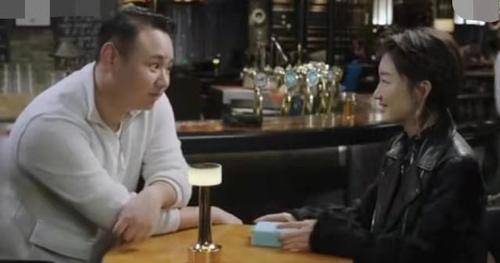 现实|电视剧《心居》中海清的蠢萌老公顾磊下线，现实中他比海清小12岁