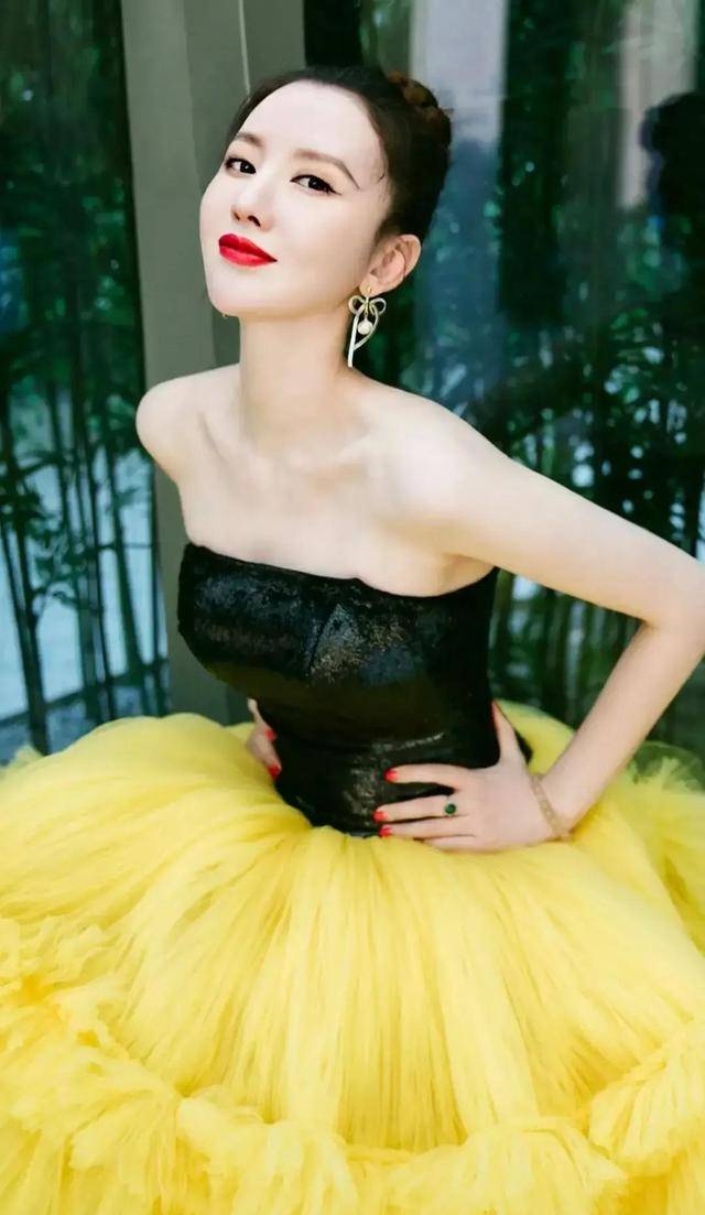 美女在线观看免费高清电视剧_张萌 演员作品_张萌 介绍