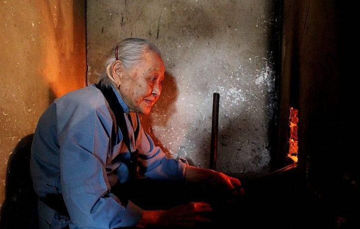 请老一辈帮忙抚养孩子的另一个好处是:为了减轻父母的担忧,你为什么