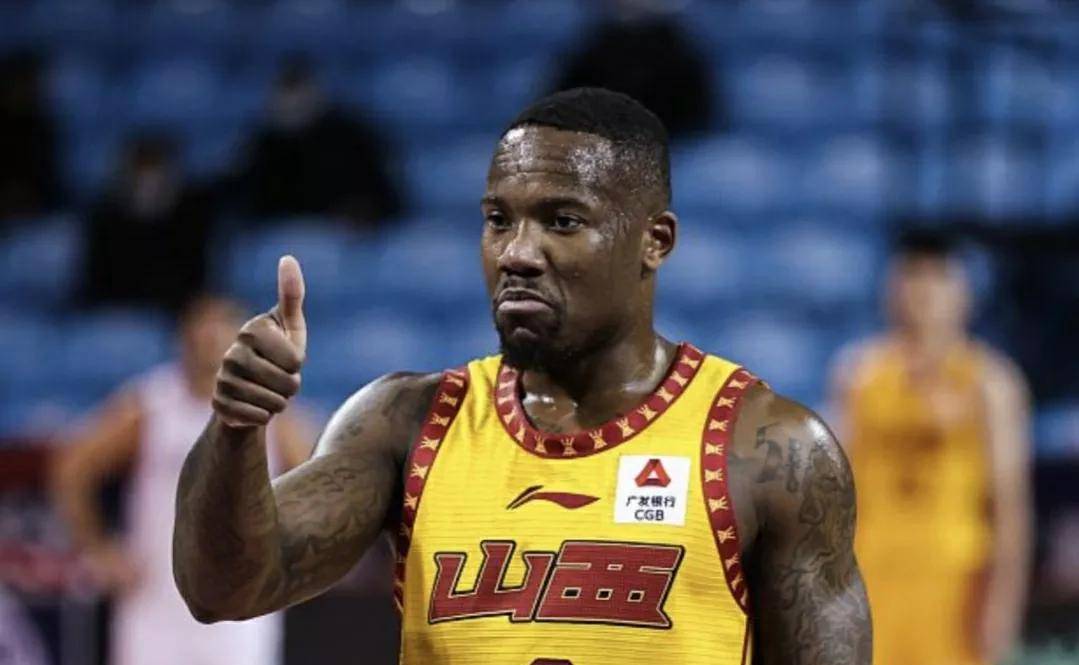 原创从身高175的nba弃将到cba助攻王年仅27岁的凯菲尔德完成蜕变