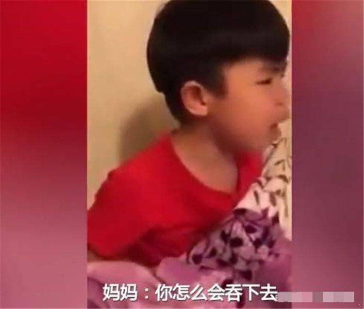 救命|“妈妈,救命!”男孩误吞口香糖号啕大哭,央求妈妈带自己看医生