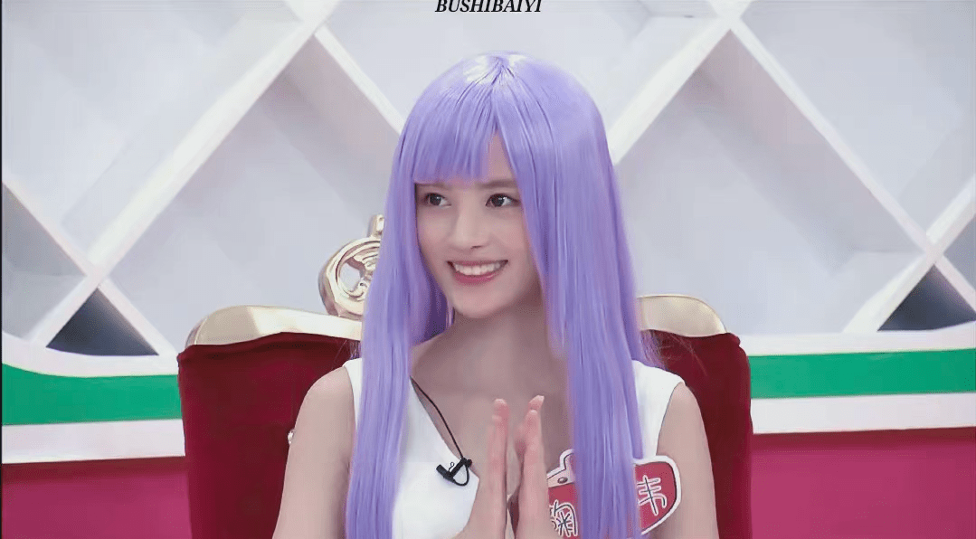 鞠婧祎紫发旧照_雅典娜_cos_造型