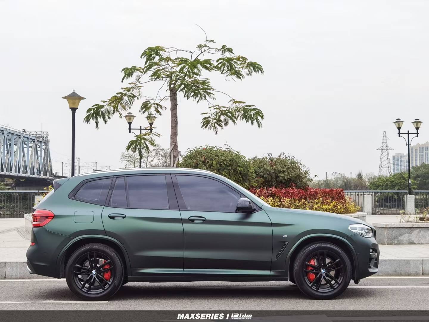 来自大自然森林的颜色宝马x3仙踪绿改色膜lbfilm