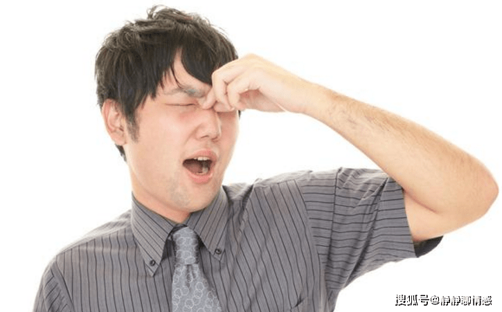 中年女性突发口干,眼干,多半是"它"来了,早预防早健康_摩擦_唾液腺