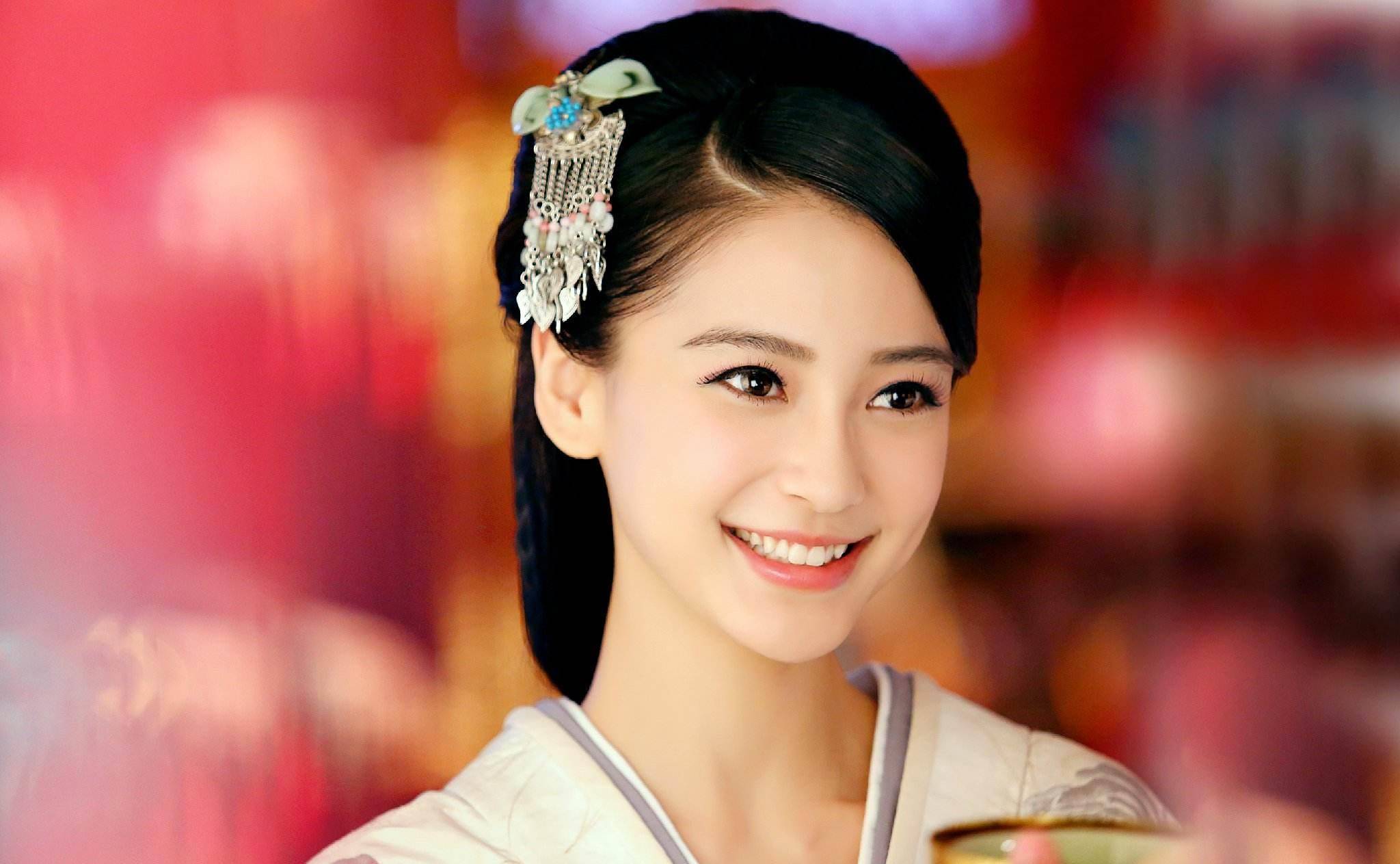 生活31岁Angelababy（杨颖）透露化妆心得，难怪她皮肤这么好！