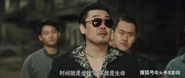 往事|8.8高分戏上新！配角转正，赵红兵回归，《东北往事》还是那狠味