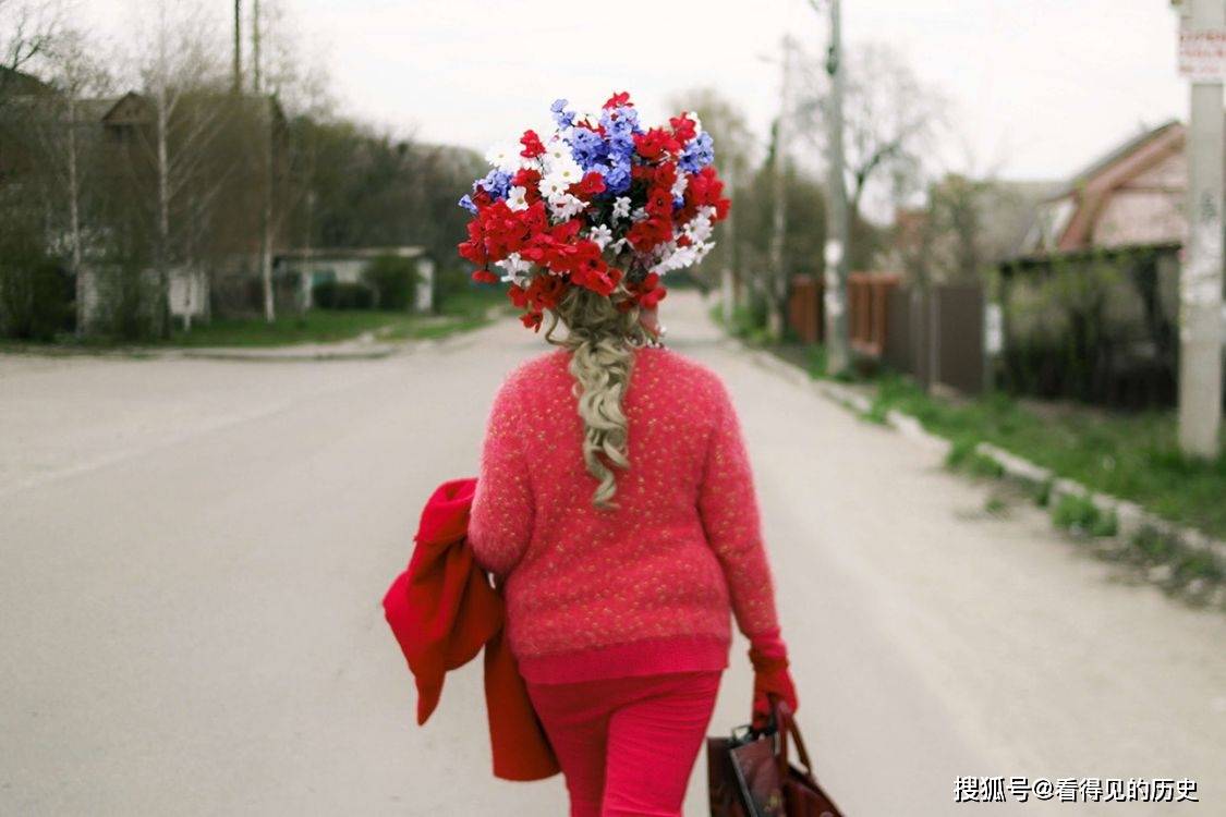 可爱的乌克兰大妈时髦得很俏丽得很