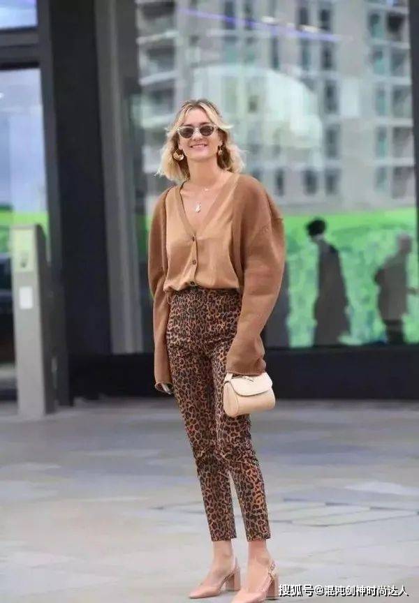 设计 劝小个子女生别乱穿，以下3种衣服尽量别碰，不然容易显矮还显胖