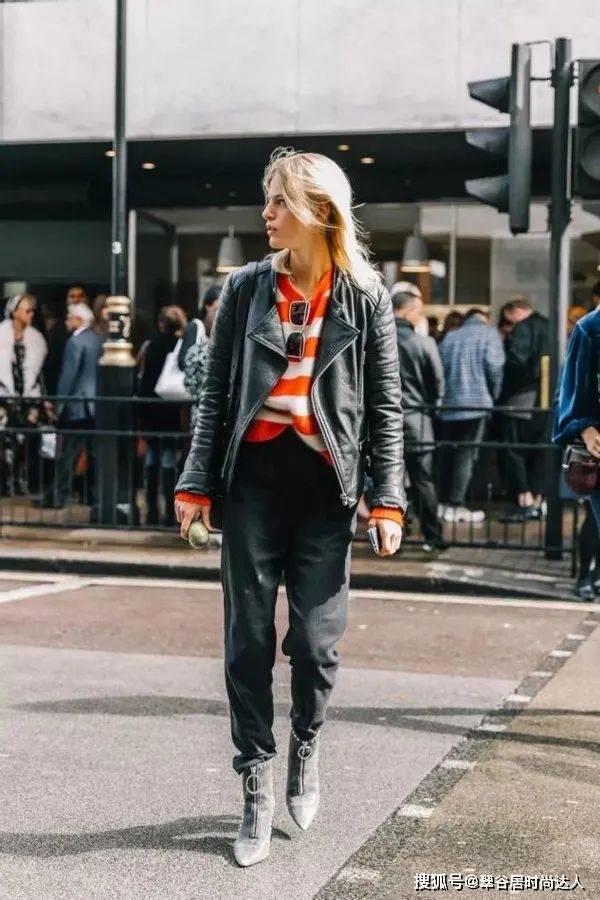 身材 女人若是不想显老!建议穿“针织衫+牛仔裤”，时髦气质还减龄