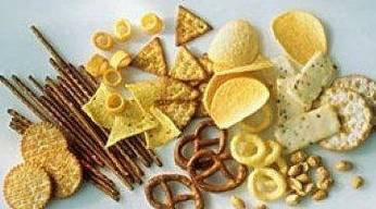 食品|孩子生长发育期，一些零食不能随便给孩子多吃，影响发育还变笨