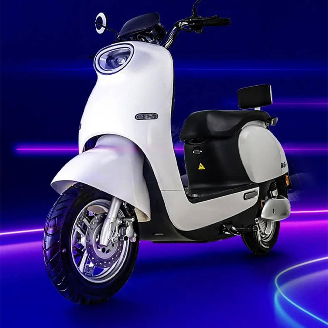 可人g500电动车评测:圆润潮流车身,800w高效能电机,动力足