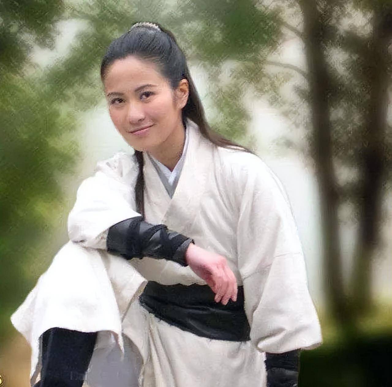 叶璇 对她的男装印象超深(好酷啊)梳平头如果hold住了,就会有或干净