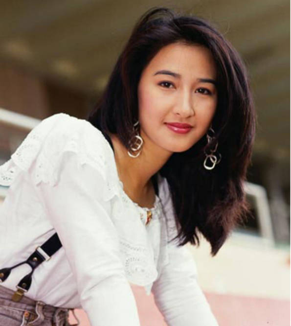 下巴TVB钟爱长脸女星？有人端庄大气，有人造型拉胯变“苦瓜脸”！
