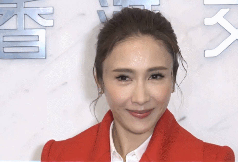 缺陷方脸、皮肤黑、有兔牙…缺陷多又如何？TVB女星一笑遮百丑！