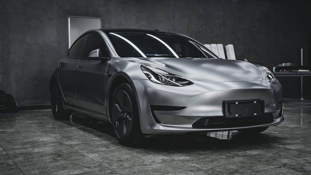 天津汽車貼膜特斯拉model3電光鈦灰改色案例分享