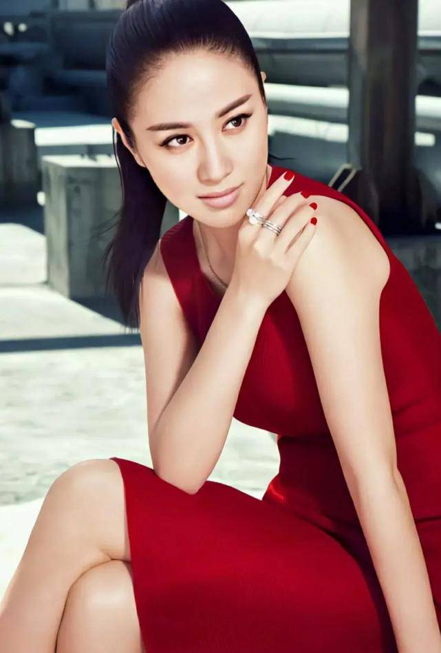 美女明星叶璇高清写真美图从头美到脚真是女人味十足
