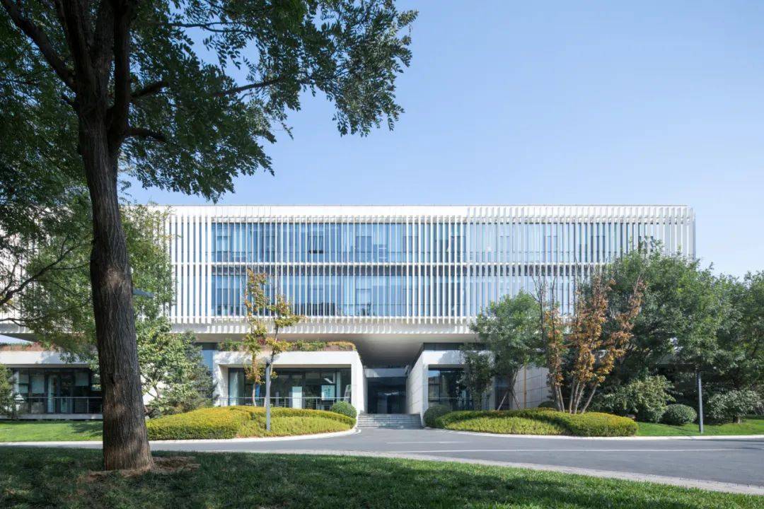 鸿坤集团创新引领鸿坤产业坚持构建高精尖产业结构