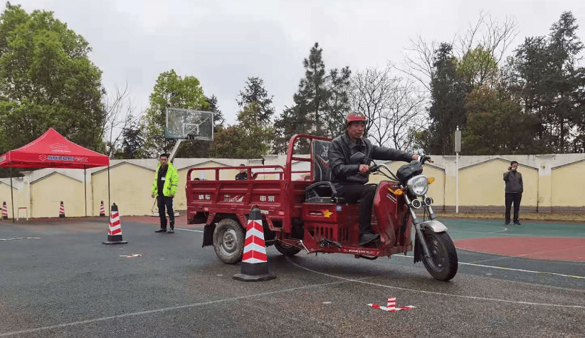 電摩,電動三輪車需要的駕照,上路要了解_機動車_行家_駕駛證