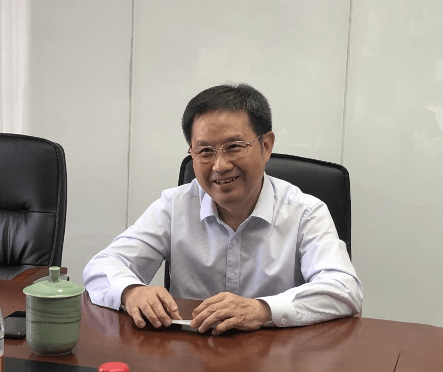 蒋仁生当了20年老师46岁创业68岁成重庆首富身家千亿以上