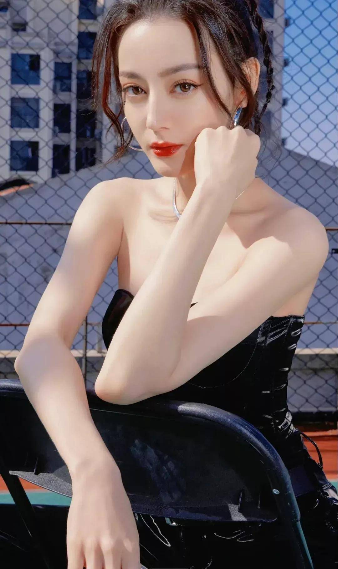 原创美女明星迪丽热巴高清写真美图风姿绰约撩人心弦