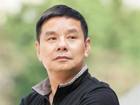 “著名诗人”,这个头衔已经用烂了?确实有些“虚”|文化观察