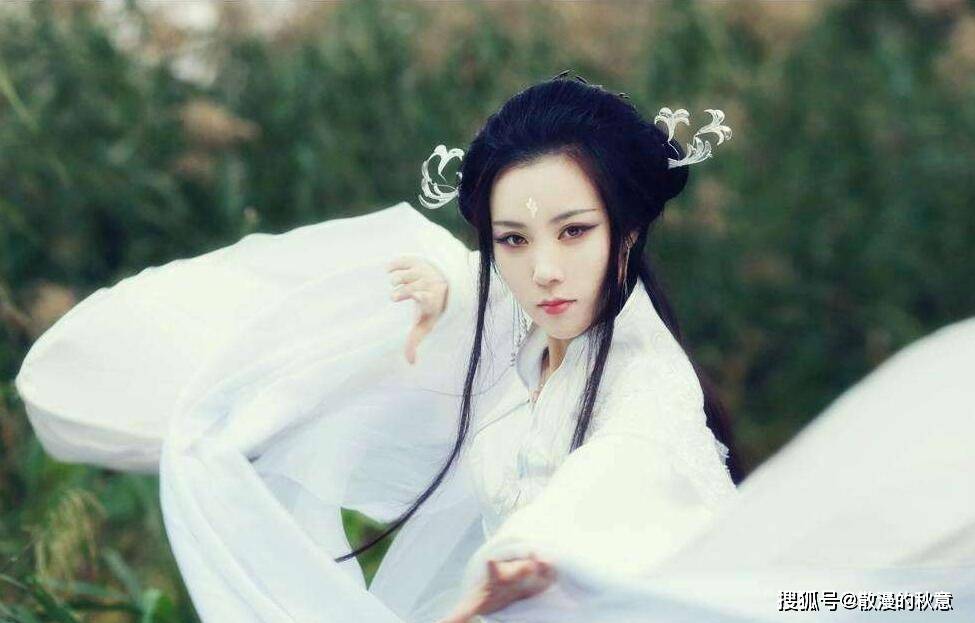 原创古龙笔下最厉害的女高手上官金虹对付不了的小李飞刀她应付自如