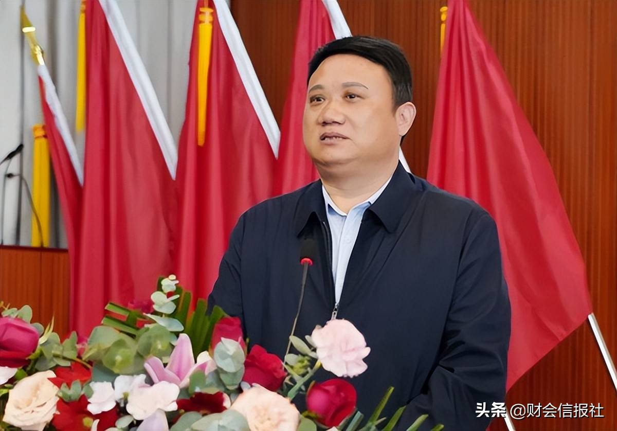 房县文化和旅游局局长陆龙权,代表地方领导,对具有深厚文化历史,美如