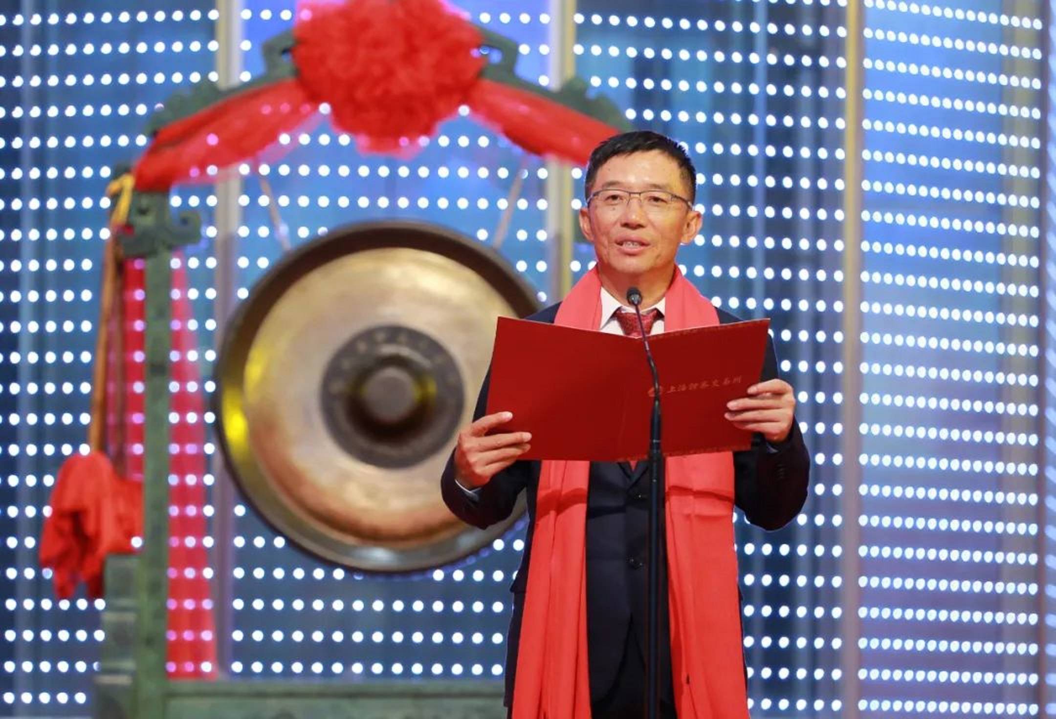 云南陆良新首富一手创办曲靖养猪第一股市值14889亿